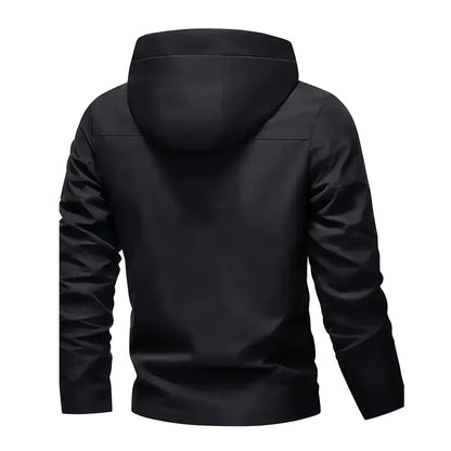 Chaqueta con capucha estilo streetwear para hombre