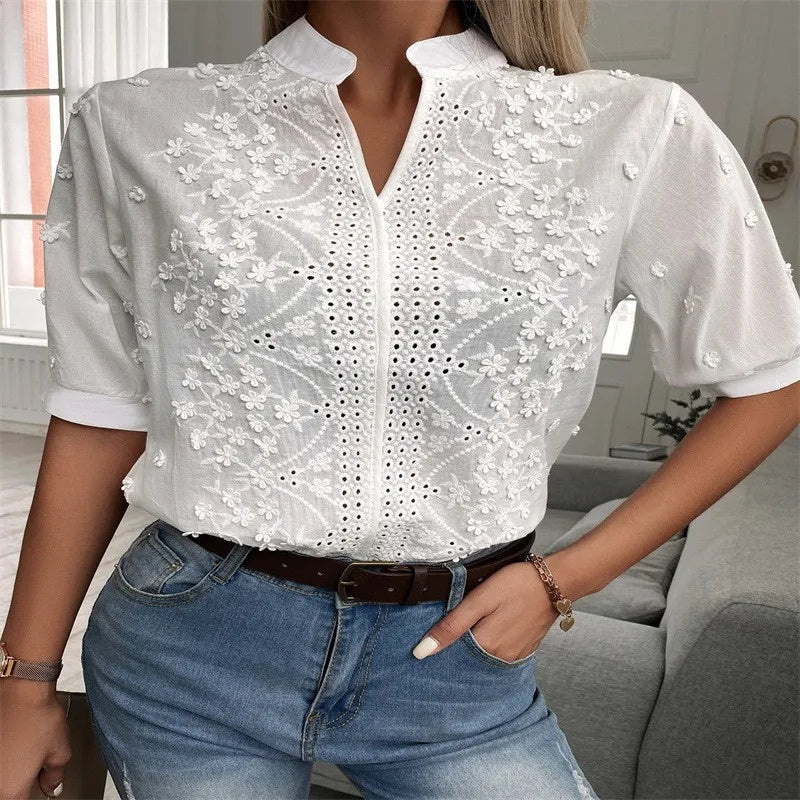 Blusa blanca elegante de manga corta para mujer